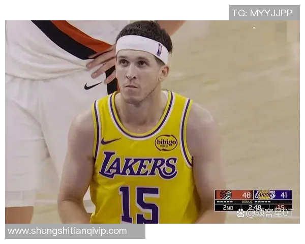 湖人对阵开拓者第四节精彩回顾及赛后分析11月15日比赛亮点总结