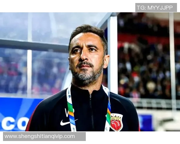 续约45天后被炒！TA：佩雷拉以为狼队引援不力，为下课埋下伏笔